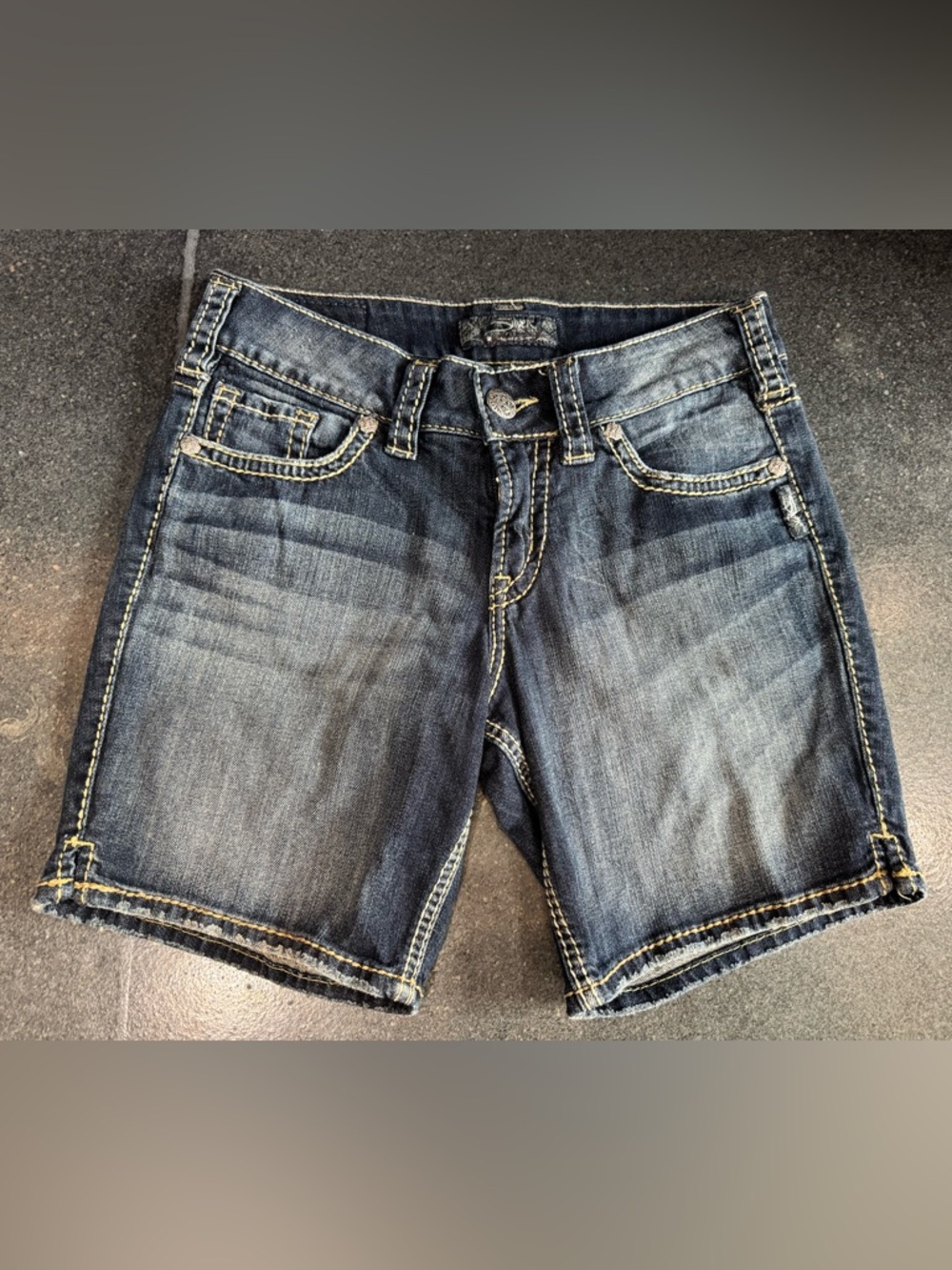 Silver Jeans Women's Faded Indigo Denim Shorts